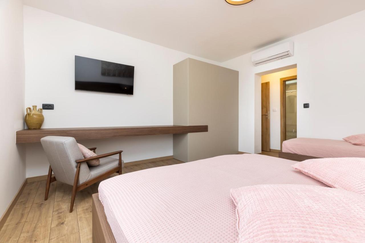 Boutique Apartment Mali Losinj Exterior photo